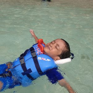 Sauf toddler swimming life jacket review in redang island malaysia-min